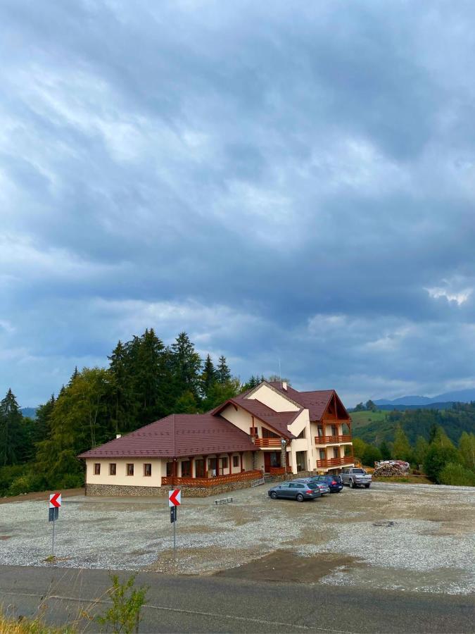 Pensiunea Bradul Dealu Stefanitei Extérieur photo