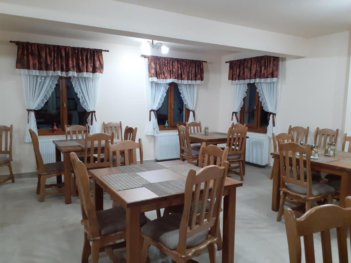Pensiunea Bradul Dealu Stefanitei Extérieur photo